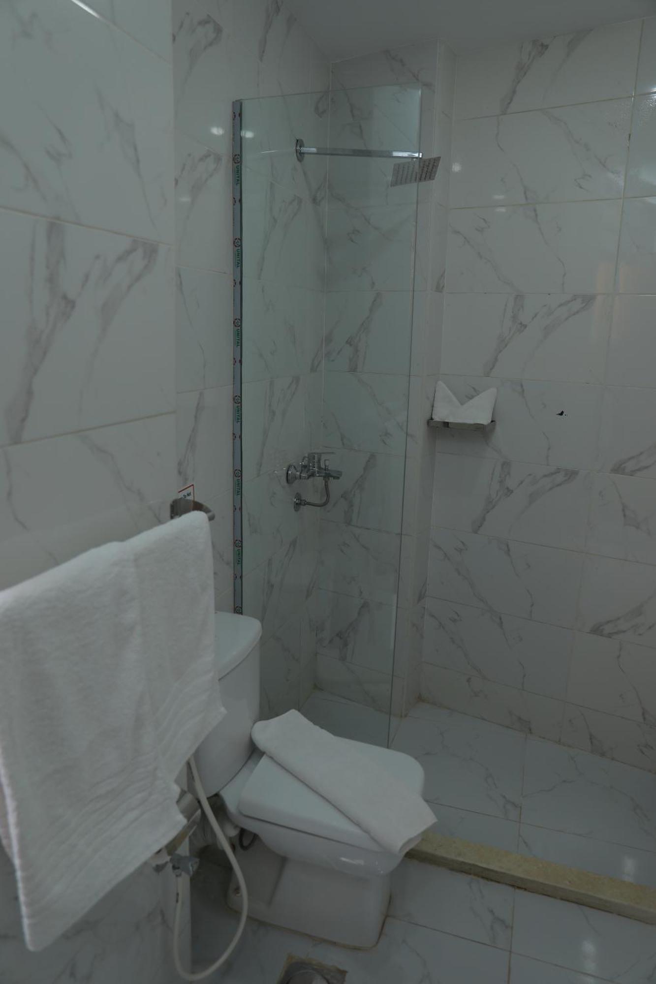 Prince Pyramids Inn Kafrat al Jabal Exterior photo